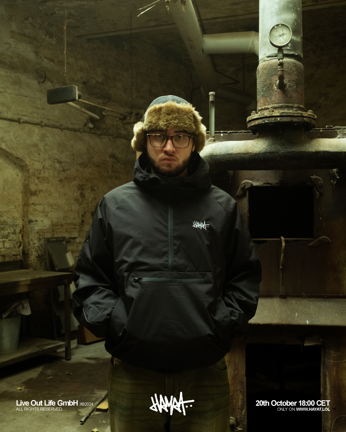 HAYAT WINDBREAKER